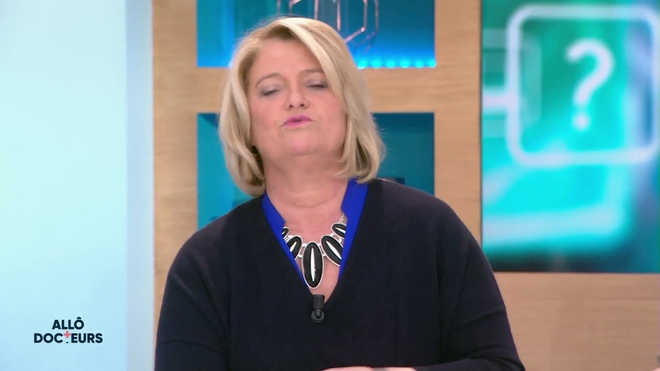 Marina Carrère d'Encausse et Philippe Charlier expliquent l'anatomie de la cheville
