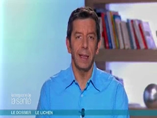 Marina Carrère d'Encausse et Michel Cymes expliquent les signes du lichen.