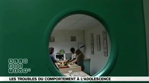 Préparer, couper, faire la vaisselle… Faire la cuisine permet aux jeunes d'acquérir un peu plus d'autonomie.