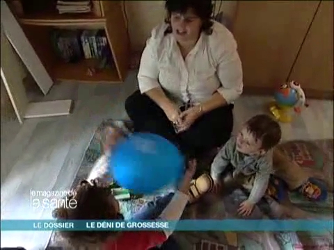 Vanessa a fait un déni de grossesse à l'âge de 18 ans et est aujourd'hui une mère de famille épanouie, elle a même eu deux autres enfant depuis.