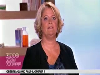 Marina Carrère d'Encausse et Michel Cymes expliquent la chirurgie de l'obésité.