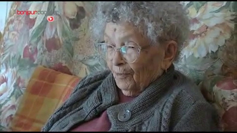 Pauline qui vit avec sa fille depuis plus de cinq ans.