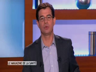 Marina Carrère d'Encausse et Benoît Thevenet expliquent le pneumothorax.