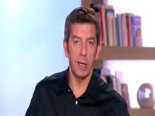Marina Carrère d'Encausse et Michel Cymes expliquent les bienfaits de la sieste