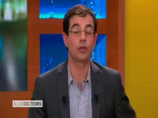 Marina Carrère d'Encausse et Benoît Thevenet expliquent l'accident vasculaire cérébral.
