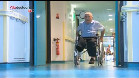 Attention certaines images peuvent heurter ! Le miel est utilisé dans certains services hospitaliers, au cas par cas, selon l'état de santé du patient et l'évolution de sa plaie.