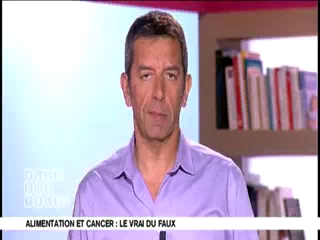 Marina Carrère d'Encausse et Michel Cymes expliquent l'influence de l'alimentation sur la santé.