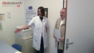 L'écho-doppler associe l'échographie et l'effet doppler pour diagnostiquer et surveiller les phlébites.