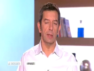 Marina Carrère d’Encausse et Michel Cymes expliquent la formation des cernes.