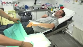 Une tumeur glomique est une tumeur rare et bénigne qui se développe à partir de nerfs entourant les vaisseaux de l'extrémité des doigts.