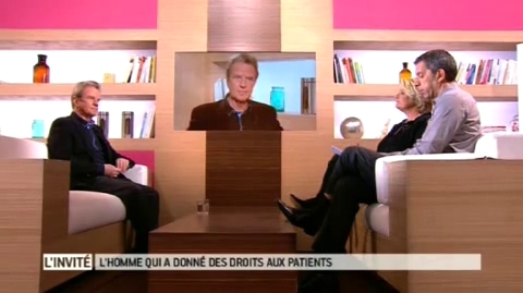 Entretien avec Bernard Kouchner, ancien ministre, invité dans Le magazine de la santé du 9 mars 2012.