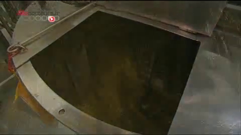 L'usine de fabrication de déodorants de Rosporden (Bretagne) produit chaque année 20 millions de déodorants.