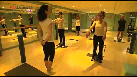 Moins récent mais tout aussi prisé, le Pilates est une méthode de renforcement musculaire et de gainage.