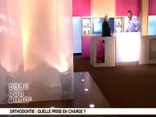 Marina Carrère d'Encausse et Michel Cymes expliquent l'orthodontie des adolescents.