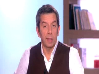 Marina Carrère d'Encausse et Michel Cymes expliquent la reconstruction mandibulaire.