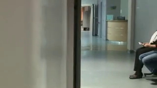La présence d'un germe à bas bruit peut être la conséquence d'un descellement de prothèse