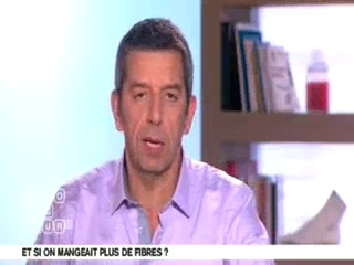 Benoît Thevenet et Michel Cymes présentent les différents types de fibres alimentaires.