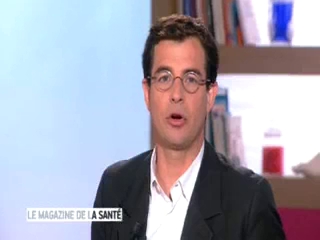Marina Carrère d’Encausse et Benoît Thevenet expliquent les tumeurs desmoïdes.