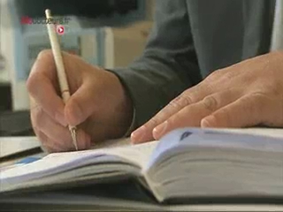 En France, on estime à 18.000 le nombre de personnes travaillant dans le secteur funéraire.