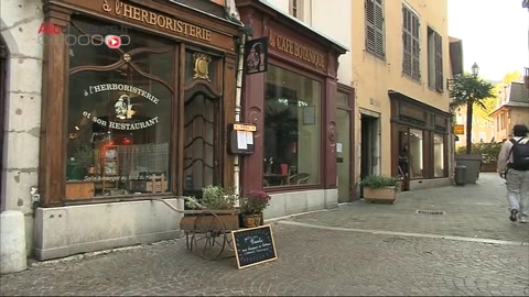 De la cueillette à la tisane, toutes les étapes de la préparation du thym serpolet en Haute-Savoie.