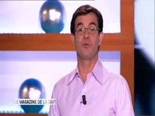 Benoît Thevenet et Michel Cymes expliquent les sécrétions nasales.