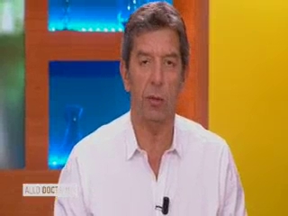 Marina Carrère d'Encausse et Michel Cymes expliquent la dépendance à l'alcool.