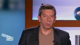 Marina Carrère d'Encausse et Michel Cymes expliquent le pectus carinatum.