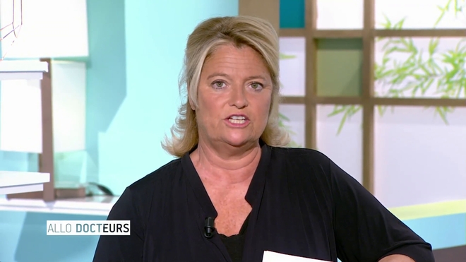 Marina Carrère d'Encausse et Antoine Piau expliquent comment les germes atteignent l'os