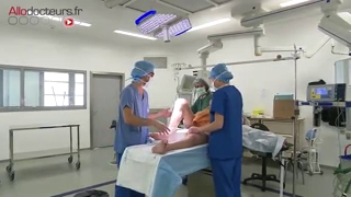 Attention images de chirurgie ! Changement de prothèse à cause d'une infection osseuse