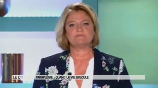 Marina Carrère d'Encausse et Michel Cymes expliquent l'hématome extradural médullaire.