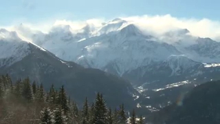 Pour lutter contre le froid et les virus qui l'accompagnent, il faut être bien couvert mais aussi bien manger.