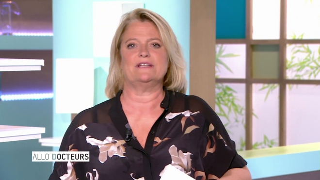 Marina Carrère d'Encausse et Régis Boxelé présentent le papillomavirus