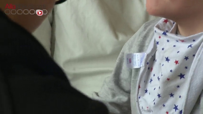 Le CMV d'Aline n'a pas été détecté pendant sa grossesse, aujourd'hui son fils est lourdement handicapé