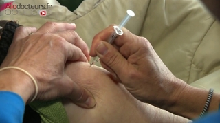 Covid : faut-il vacciner plus vite les patients fragiles ?