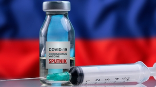 Covid : le vaccin russe Spoutnik V bientôt disponible en Europe ?