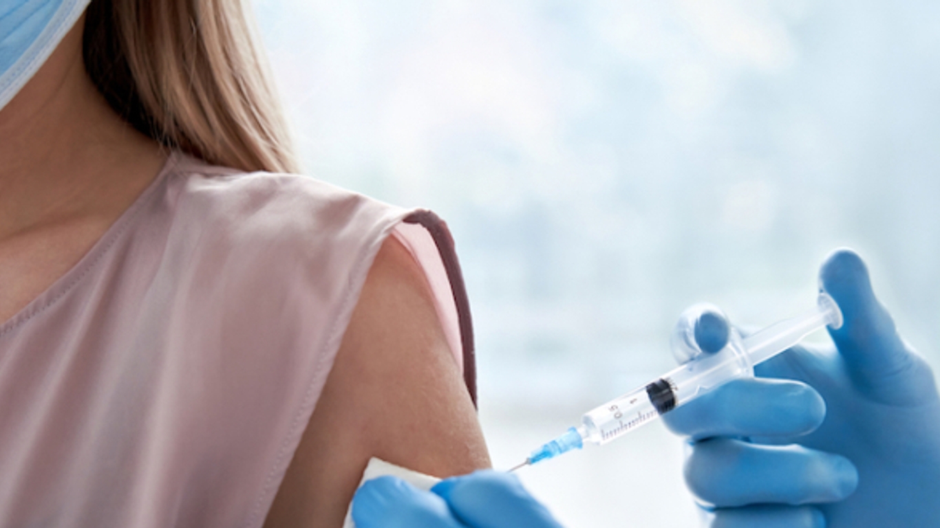 l ansm alerte sur des effets secondaires survenus apres l administration de certains vaccins allodocteurs
