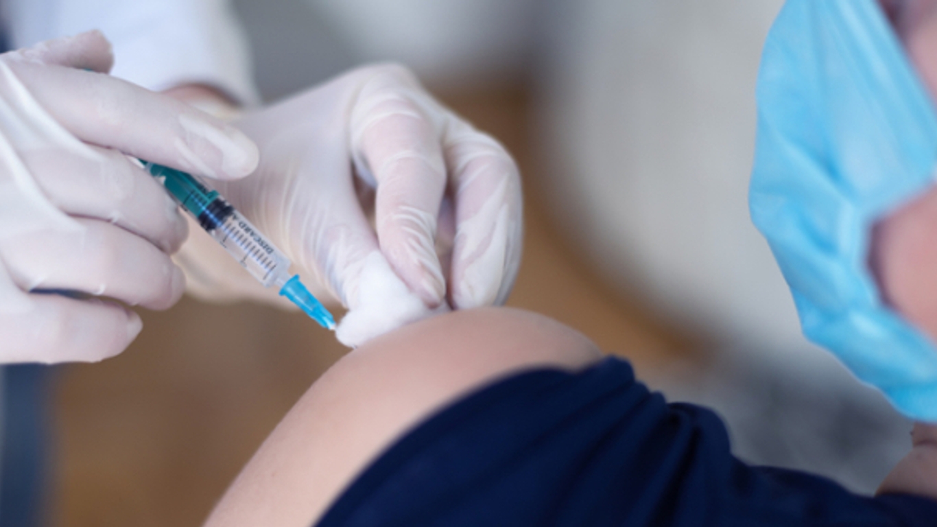 Covid : une 3e dose de vaccin Pfizer sera "probablement" nécessaire -  AlloDocteurs