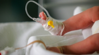 Un bébé de deux mois devient la plus jeune transplantée cardiaque
