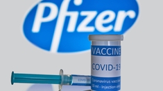 Des influenceurs approchés pour critiquer le vaccin Pfizer-BioNTech