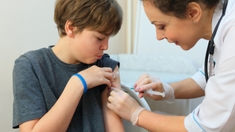 Vaccination des ados : « Il faut vacciner le plus possible »