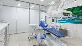 Deux centres de soins dentaires fermés après 76 plaintes de patients 