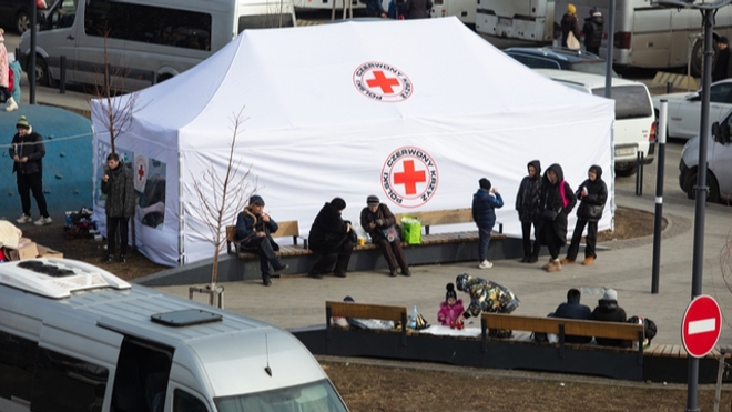 Croix rouge : aide à la gare de Lviv, en Ukraine le 9 mars 2022