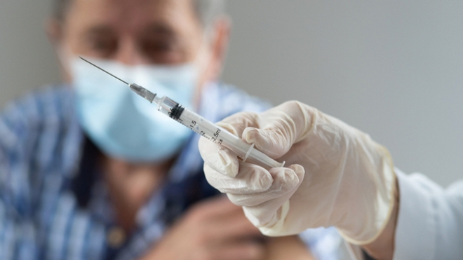Covid : vacciné 87 fois, un Allemand revendait ses certificats à des antivax