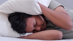 Adolescents : pourquoi les écrans perturbent leur sommeil 