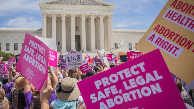 États-Unis : la Cour suprême s'apprête à annuler le droit à l'avortement