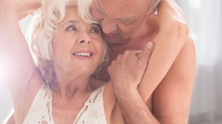Sexualité des personnes âgées : "Il n'y a pas de date de péremption"