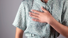 Cancer du sein : pourquoi les tumeurs malignes chez les adolescentes sont rares
