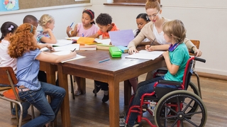 Rentrée : l’école doit mieux s’adapter aux enfants en situation de handicap