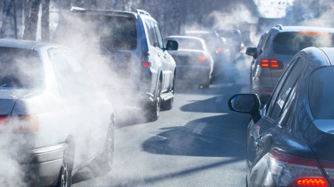 Les particules fines sont notamment présentes dans les gaz d’échappement et la poussière des freins des véhicules.