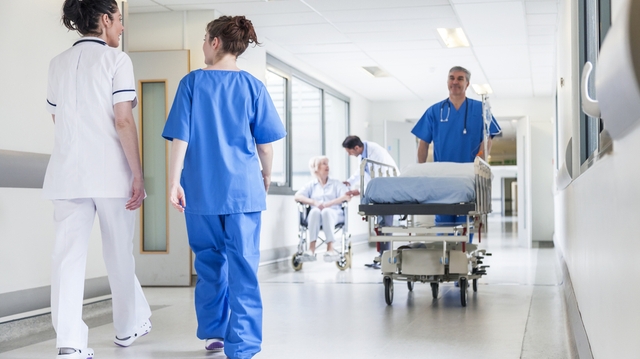 Plus de 4 300 lits supprimés dans les hôpitaux en 2021